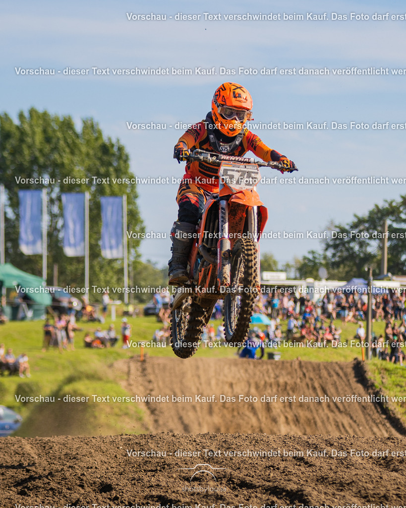 09_21_LM_Schenkenhorst-9205 | Sportfotografin aus Berlin-Brandenburg mit Fokus auf Motocross. Ich halte deine sportliche Leistung und echte Emotionen auf und neben der Strecke professionell fest. Entdecke die Fotos von deinem Rennen und bestelle sie direkt hier im Shop.