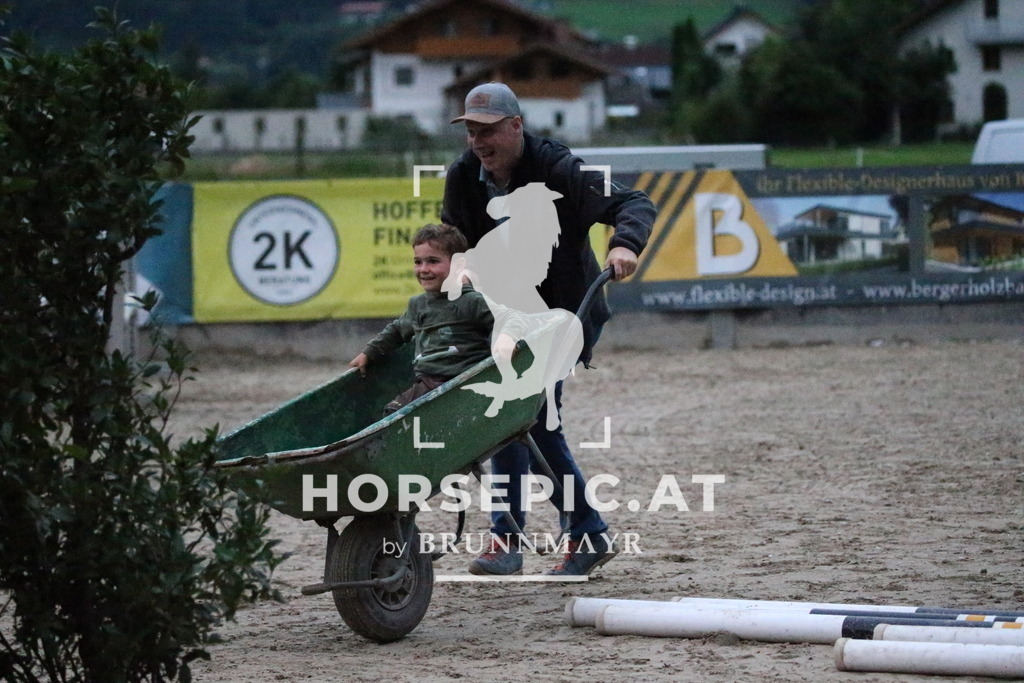 DL2Q0549 | Willkommen bei Brunnmayr - Design & Fotografie – Ihrem Spezialisten für Reitturniere und Pferdeveranstaltungen in Oberösterreich, Salzburg und Bayern! Seit über 17 Jahren sind wir leidenschaftlich dabei.