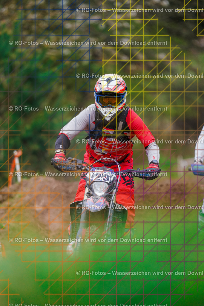 5 Lauf Mernes-626 | Sportfotografie von RO-Fotos: Motorsport, Motocross, Enduro, Laufveranstaltungen und Triathlon. Professionelle Fotos von Sportlern und Events. - Realisiert mit Pictrs.com