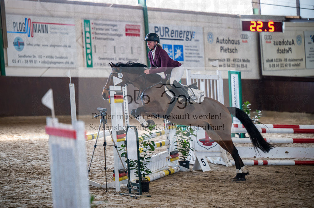 Hallenreittunier Voxtrup 2023 | Entdecke hochwertige Reitturnierfotos von Foto Oger. Professionell, emotional und authentisch – jetzt Lieblingsmomente im Shop bestellen.Deutschlandweite Turnierfotografie. - Realisiert mit Pictrs.com