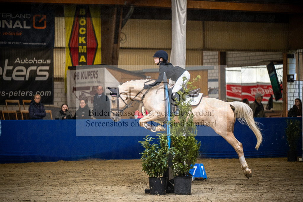 DOS_0259 | Entdecke hochwertige Reitturnierfotos von Foto Oger. Professionell, emotional und authentisch – jetzt Lieblingsmomente im Shop bestellen.Deutschlandweite Turnierfotografie. - Realisiert mit Pictrs.com