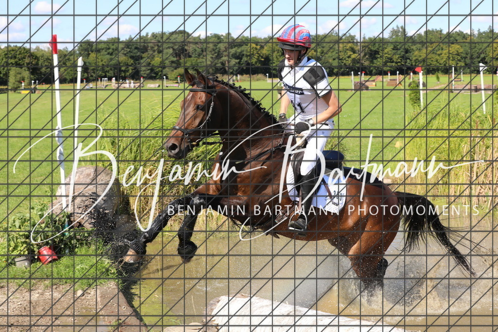 AZ2A0298 | Benjamin Bartmann Photomoments