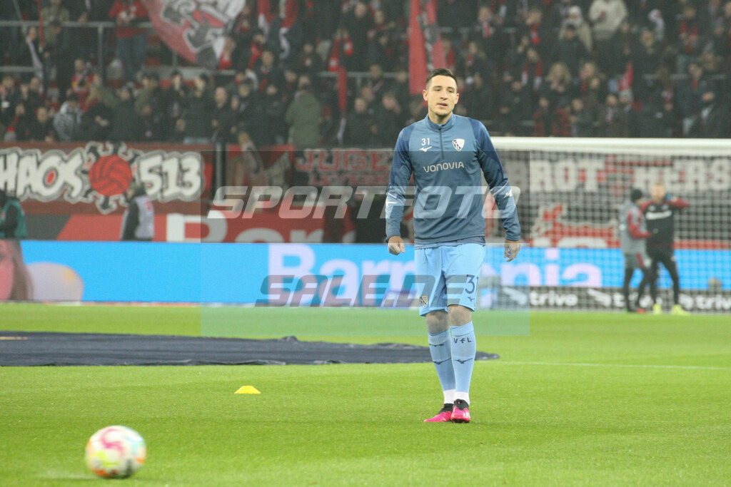 Bayer 04 Leverkusen - VFL Bochum 1848 | Keven Schlotterbeck - © Sportfoto-Sale (MK - Realisiert mit Pictrs.com