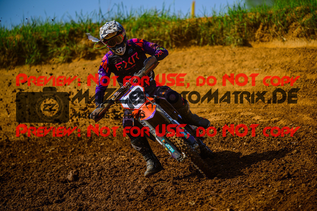 MaZZes_Fotomatrix_20250614_6007705_4482 | MX1