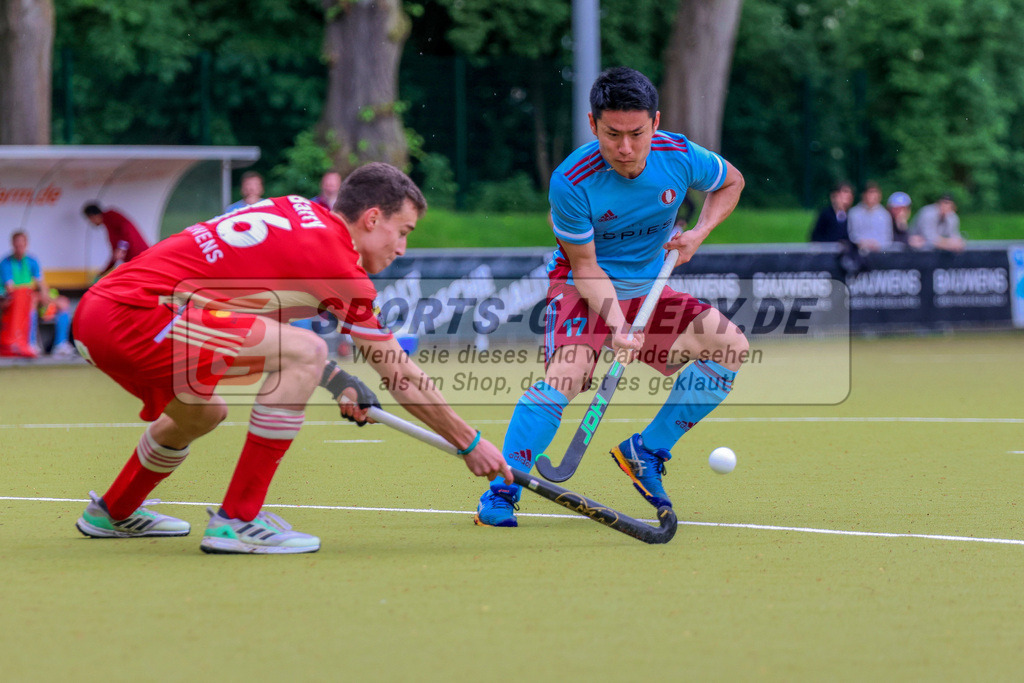 MJ_2023-05-07 - M - RWK - UHC-23 | Koji Yamasaki (UHC Hamburg #17) &amp; Antheus Barry (Rot-Weiss Köln #16), Rot-Weiss Köln - UHC Hamburg am 7.5.2023 im KTHC Hockeypark, Köln
