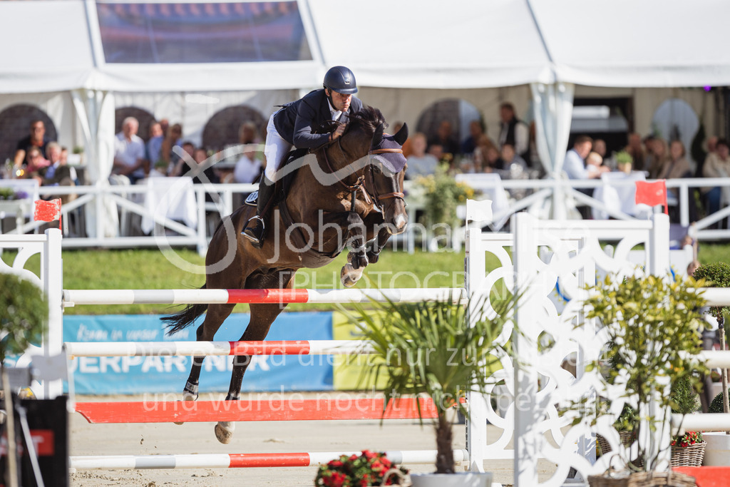 230730_BHO_GrosserPreis-594 | Deine schönsten Turniermomente als professionelle Fotos! Entdecke hochwertige Pferdesport-Fotografie im Online-Shop. Jetzt Fotos finden & bestellen!