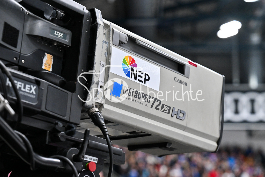 ERC Ingolstadt - Nuernberg Ice Tigers | NEP / Camera / Canon / Live / Liveuebertragung / uebertragung / Kamera / Symbolbild / DEL: ERC Ingolstadt - Nuernberg Ice Tigers, Saturn-Arena am 26.03.2025