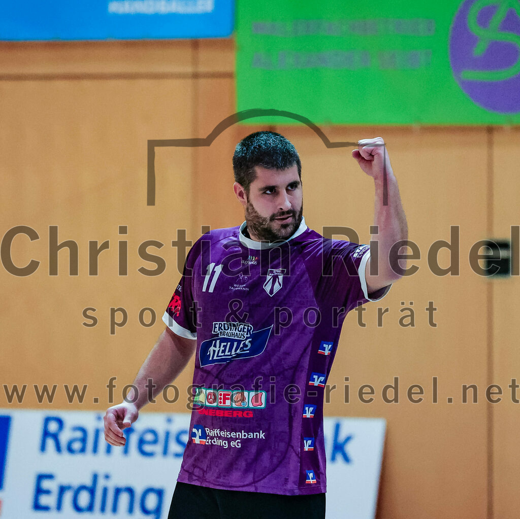 2023-11-26_073_SpVgg_Altenerding_gegen_TSV_1861_Mainburg | Erding, Deutschland, 26.11.2023:
Handball, Bezirksoberliga Männer 2023 / 2024, 9. Spieltag, SpVgg Altenerding gegen TSV 1861 Mainburg, Endergebnis: 34:20

Christian Loris (SpVgg Altenerding, #11)

Foto: Christian Riedel / fotografie-riedel.net