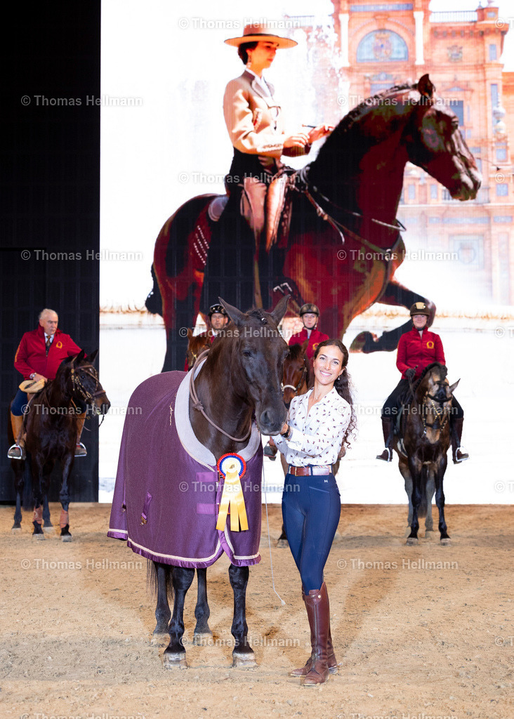 TH_Kenzie Dysli_ Atila_ Verabschiedung_27275 | EQUITANA 2025 am 11.03.25 in Essen