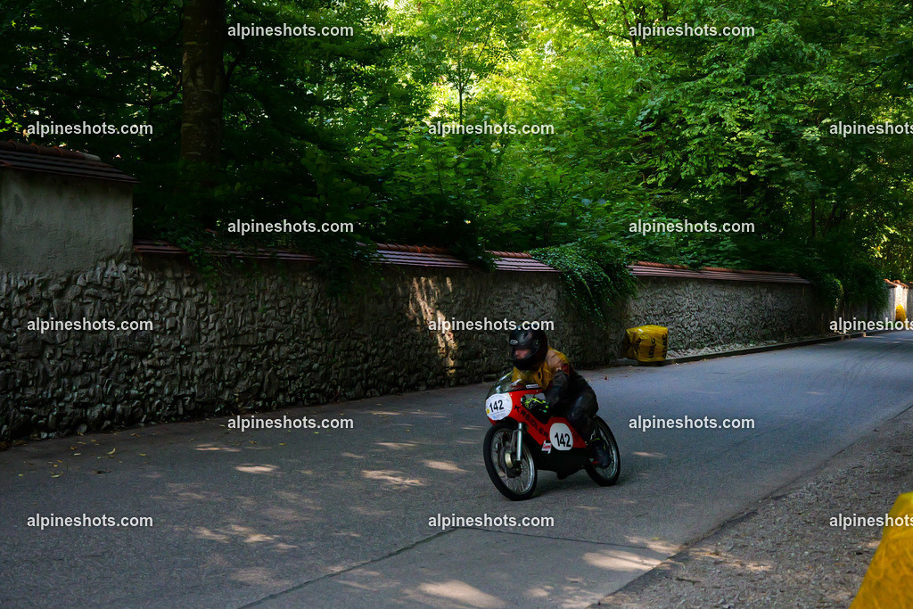 P1015290 | Erleben Sie atemberaubende, hochqualitative Fotos Ihrer Fahrt entlang der malerischen Alpenstraßen. Besuchen Sie alpineshots.com, um professionelle Aufnahmen Ihrer unvergesslichen Reise zu finden und zu kaufen - Realisiert mit Pictrs.com