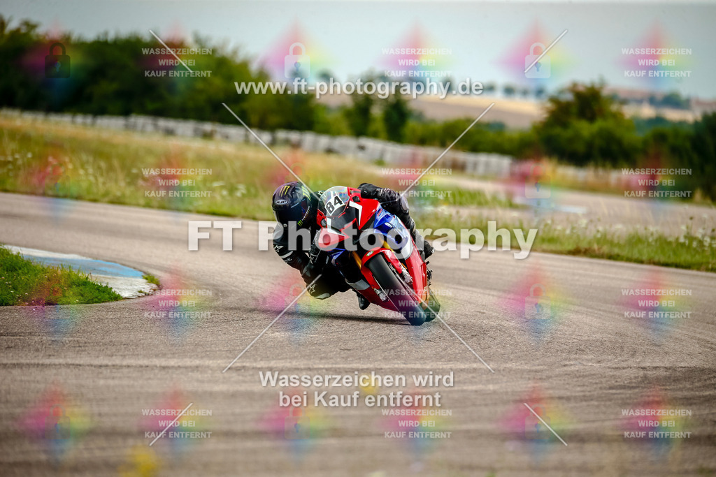 Chambley Juli-2405 | Hier findet Ihr Bilder von Touristenfahrten auf der Nürburgring Nordschleife oder von anderen Veranstaltungen die ich besucht habe. Viel Spass beim Durch Schauen 