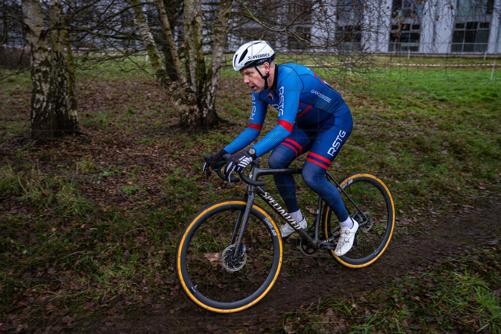 26. Stadler Weser-Ems Cup 2025/2026 - Silvestercross Melle | 31.12.25: 26. Stadler Weser-Ems Cup 2025/2026 - Silvestercross Melle / Melle / Deutschland  //   CREDIT:www.bullenfotos.de, Martin König, Hörner Weg 40, D-49078 Osnabrück, +4917663732967 // Nutzung und Weitergabe nur zu den vereinbarten Zwecken. Presseanfragen an Ersteller. Alle Rechte beim Ersteller. Honorierung nach MFM. - Realisiert mit Pictrs.com