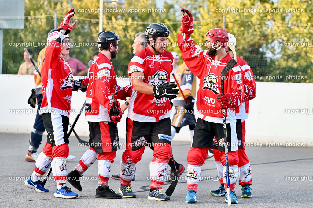 VAS Ballhockey Villach vs. HSC Eagles Poggersdorf | Jubel HSC Eagles Poggersdorf Mannschaft, #10 Sunitsch Marco, #77 Schumnig Stefan, #82 Wilhelmer Philip, #70 Schumnig Martin, VAS Ballhockey Villach vs. HSC Eagles Poggersdorf, VAS Ballhockey Villach vs. HSC Eagles Poggersdorf am 26.07.2024 in Villach (Alpen Arena ), Austria, (Photo by Bernd Stefan)