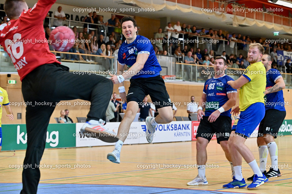 SC Ferlach vs. UHC Hollabrunn | #36 FABRY Samuel UHC Hollabrunn, #10 Perkusic Toni SC Ferlach, #93 Nosan Blaz SC Ferlach, #5 PARZER Tobias UHC Hollabrunn, SC Ferlach vs. UHC Hollabrunn, SC Ferlach vs. UHC Hollabrunn am 20.09.2025 in Ferlach (Ballspielhalle Ferlach), Austria, (Photo by Bernd Stefan)