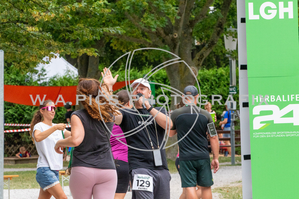 ..... | AUSTRIA, 17.08.24, Gmunden, HERBALIFE 5K Gmunden , Image shows: Photo: WAPICS / Andreas Willdoner