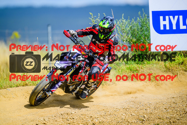 MaZZes_FotoMatrix_240713_6007705_9543 | UE40