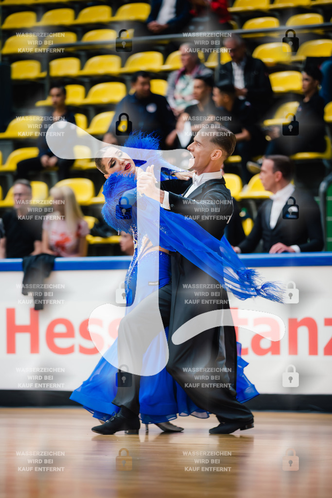 Hessen Tanzt WDSF Open Senior I Standard 3rd (16) Martin Cech _ Katerina Cechova (Czech Republic)-2025-05-17-7228 | Webshop for digital downloads and prints of dance sport, event & show photographer Julian Link - Realisiert mit Pictrs.com