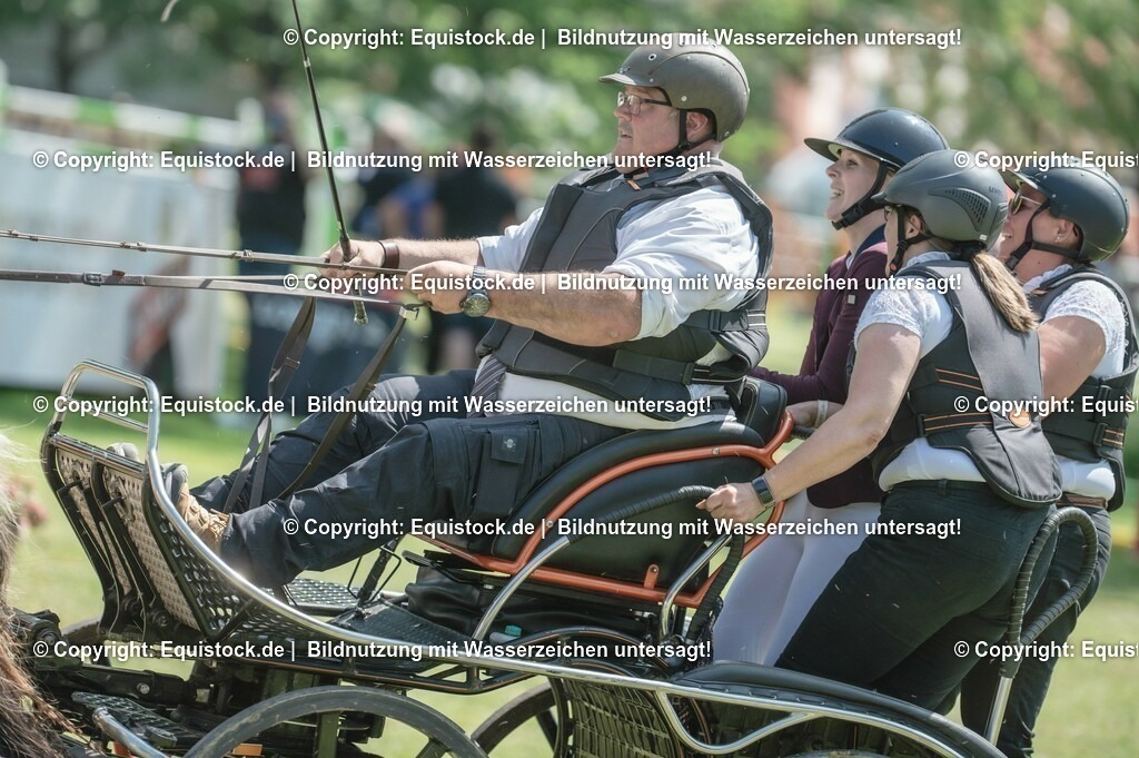 20230528_Jump-and-Drive_0155 | equistock