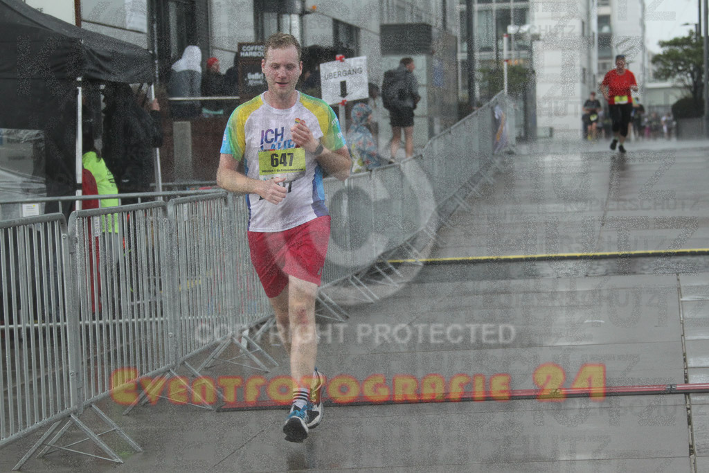 220917_1524_EV4_7729 | Sportfotografie im Rhein-Sieg Kreis, Köln, Bonn, NRW, Rheinland Pfalz, Hessen, etc. Unser Tätigkeitsfeld umfasst den Laufsport vom Volkslauf über den Marathon, Duathlon, Triathon bis zum Ultralauf wie Kölnpfad Ultra oder Schindertrail.