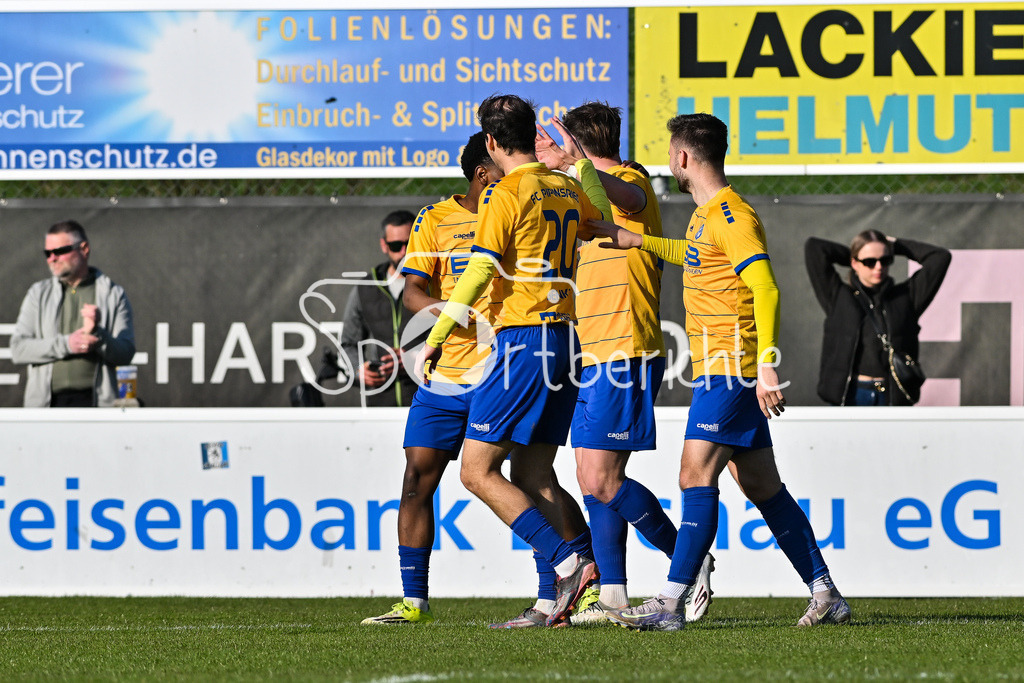 FC Pipinried - TuS Geretsried | Jubel nach 1-0 durch Pipi 30