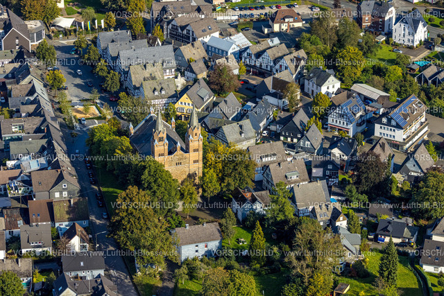 Hilchenbach230911167 | Luftbild, Evang. Kirche umgeben von grünen Bäumen, Hilchenbach, Siegerland, Nordrhein-Westfalen, Deutschland