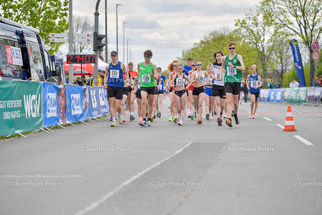 _KP19216_1 | 13.04.2025, xkaix, Leichtathletik Deutsche Meisterschaft 2025, Straßengehen v.l. Start der Jugendaltersklassen - Realisiert mit Pictrs.com