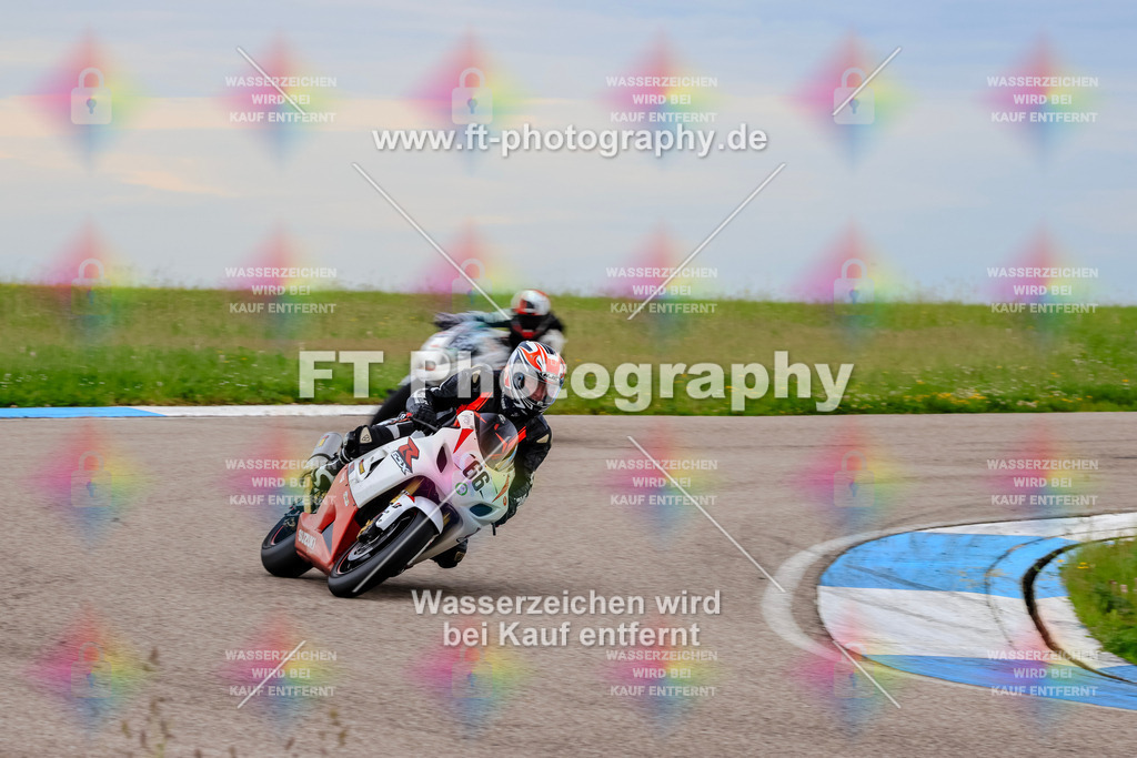 MotoTeam-2000 | Hier findet Ihr Bilder von Touristenfahrten auf der Nürburgring Nordschleife oder von anderen Veranstaltungen die ich besucht habe. Viel Spass beim Durch Schauen 