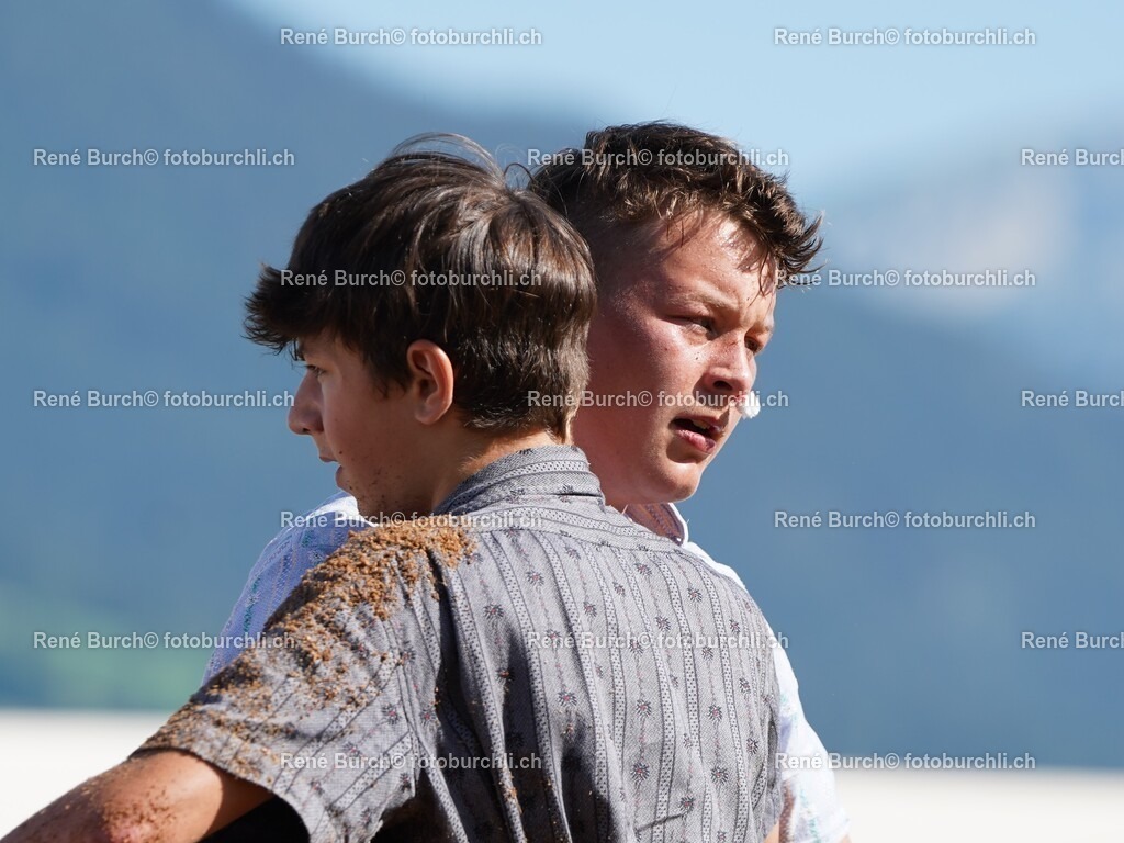 2 | René Burch leidenschaftlicher Fotograf aus Kerns in Obwalden.  Hier finden sie Sport, Landschaft und Natur Fotografie.
 - Realisiert mit Pictrs.com