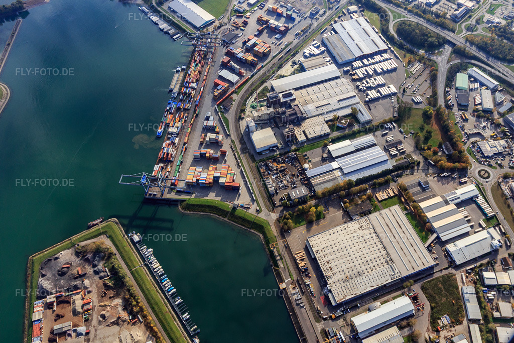 Luftbild: Bootssteg des Motorboot-Sportverein Germersheim e.V. gegenüber des Containerhafens in Germersheim im Bundesland Rheinland-Pfalz in Deutschland. Foto: IMG_104270.jpg vom 31.10.2017 durch Werner Riehm/FLY-FOTO.deWWW.MSV-GERMERSHEIM.DE