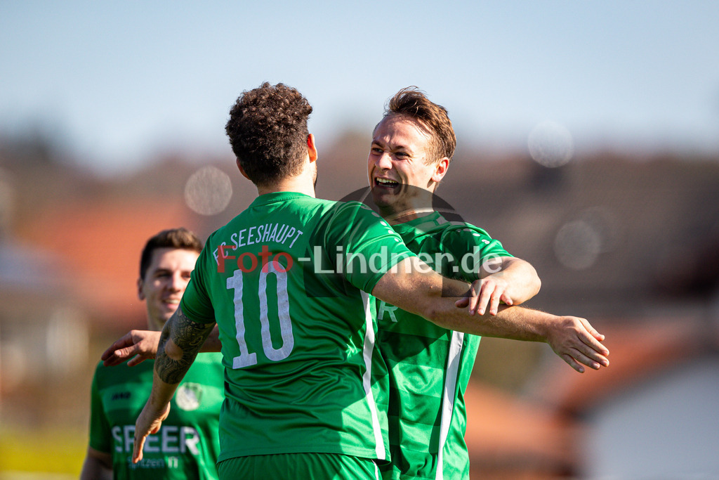 SG SV Eberfing/SV Söchering gegen FC Seeshaupt | Fußball A-Klasse Herren Gruppe 5, SG SV Eberfing/SV Söchering gegen FC Seeshaupt, 20241027,Torjubel Denis SULZMANN (FC Seeshaupt 17),2024-10-27 in Eberfing (Sportpark Eberfing), Mario LUNA GARCIA (FC Seeshaupt 10), Denis SULZMANN (FC Seeshaupt 17)Copyright: WolfgangxLindner www.foto-lindner.de