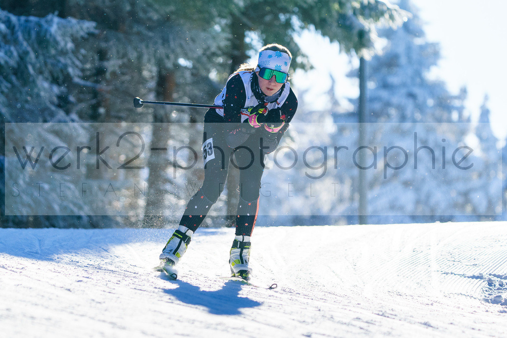 DSC Oberwiesenthal | Vom 19. - 21. Januar fand in der Sparkassen-Skiarena Oberwiesenthal der DSV E.INFRA Schülercup Biathlon statt.