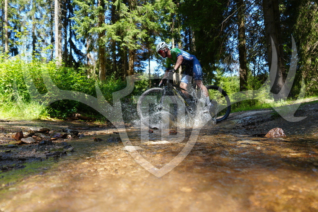 FC604764 | Fotogalerie der Treibjagd im Dunkelwald - Dein MTB Etappenrennen im Erzgebirge - Realisiert mit Pictrs.com