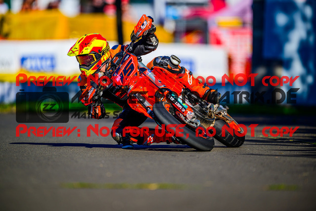 MaZZes_FotoMatrix_240816_6007705_2-243 | S1