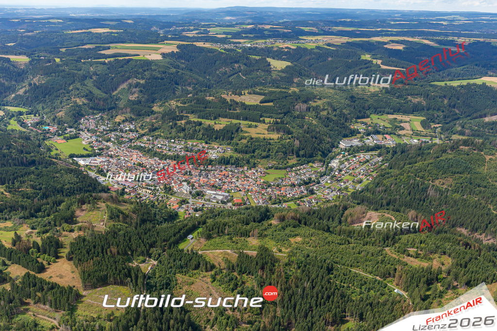Das Luftbild der Stadt Steinwiesen wurde 2021 vom Flugzeug heraus erstellt (keine Drohne) Aufnahmehöhe ca.450 Meter- hohe Bildauflösung und Druck-Qualität garantiert!