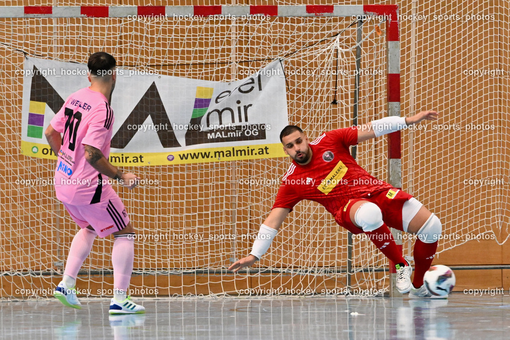 Carinthia Flamengo Futsal Club vs. LPSV-K | #70 Yosifov Svetlozar Angelov Carinthia Flamengo, #1 Youssef Helal Carinthia Flamengo, Carinthia Flamengo Futsal Club vs. LPSV-K, Carinthia Flamengo Futsal Club vs. LPSV-K am 03.11.2024 in Klagenfurt (Ballspielhalle Viktring), Austria, (Photo by Bernd Stefan)