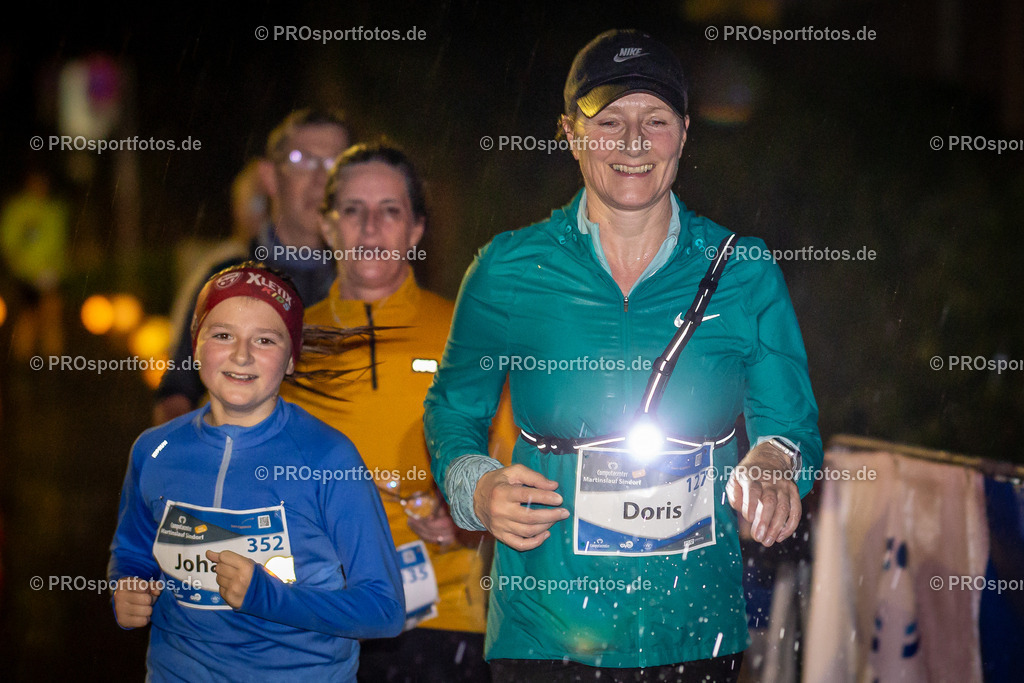 Martinslauf Sindorf 2023 in Kerpen-Sindorf, 09.11.2023 | Impressionen vom Martinslauf Sindorf 2023 am 09.11.2023 in Kerpen-Sindorf (Nordrhein-Westfalen).