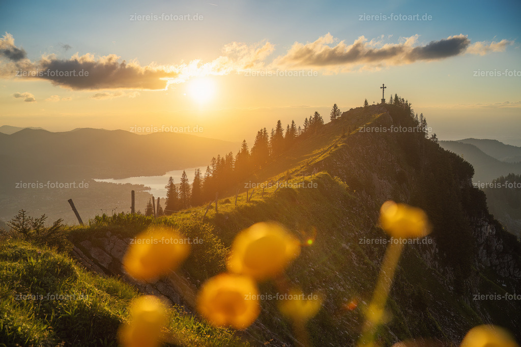 Sonnenuntergang auf der Bodenschneid | Sonnenuntergang auf der Bodenschneid - Realisiert mit Pictrs.com