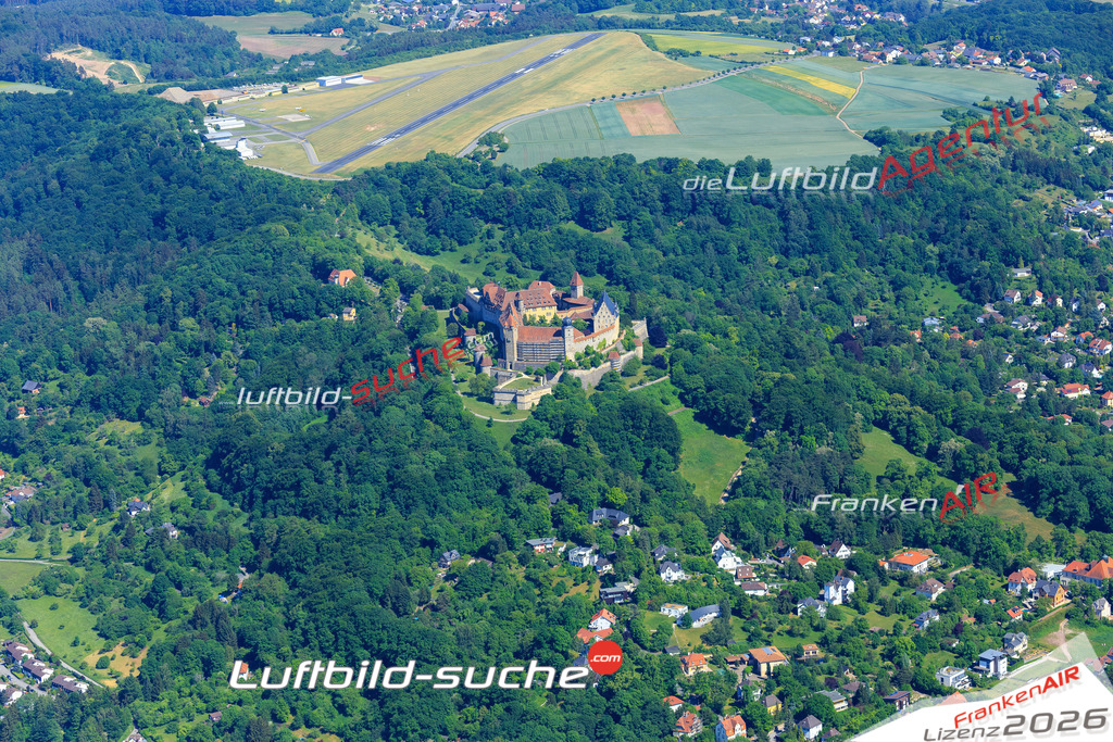 Die Luftaufnahme Veste-coburg - Coburg wurde vom UL-Flugzeug (keine Drohne) aus fotografiert.Hohe Druck- Auflösung-die Geschenkidee!