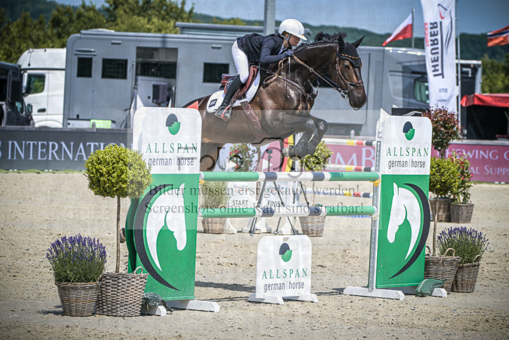 DOS_2985 | Entdecke hochwertige Reitturnierfotos von Foto Oger. Professionell, emotional und authentisch – jetzt Lieblingsmomente im Shop bestellen.Deutschlandweite Turnierfotografie. - Realisiert mit Pictrs.com