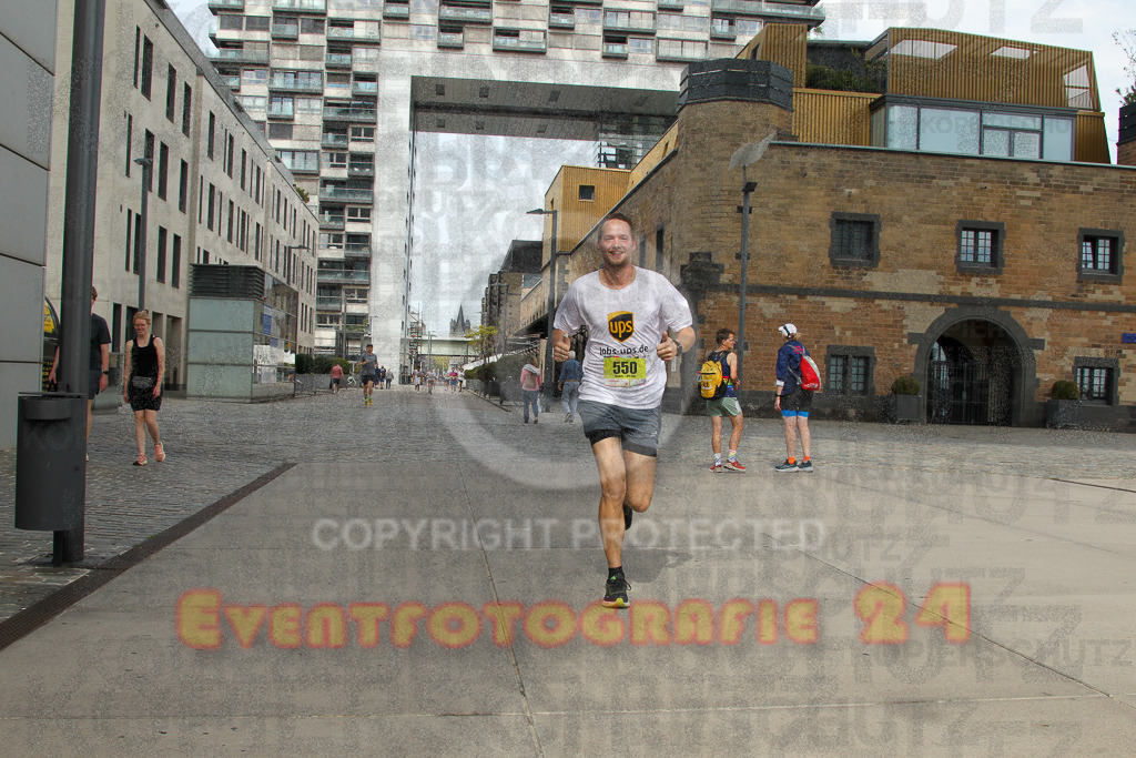 250920_1323_EV4_5389 | Sportfotografie im Rhein-Sieg Kreis, Köln, Bonn, NRW, Rheinland Pfalz, Hessen, etc. Unser Tätigkeitsfeld umfasst den Laufsport vom Volkslauf über den Marathon, Duathlon, Triathon bis zum Ultralauf wie Kölnpfad Ultra oder Schindertrail.