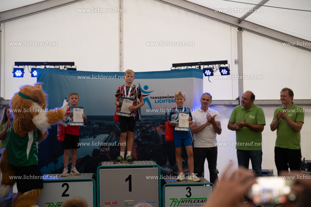 FSC08316 | Lichterlauf  - Realisiert mit Pictrs.com