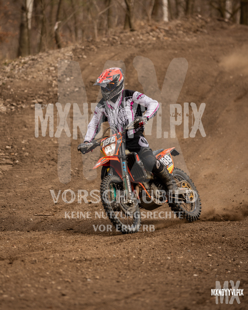 866A0106 | mxndyyvipix