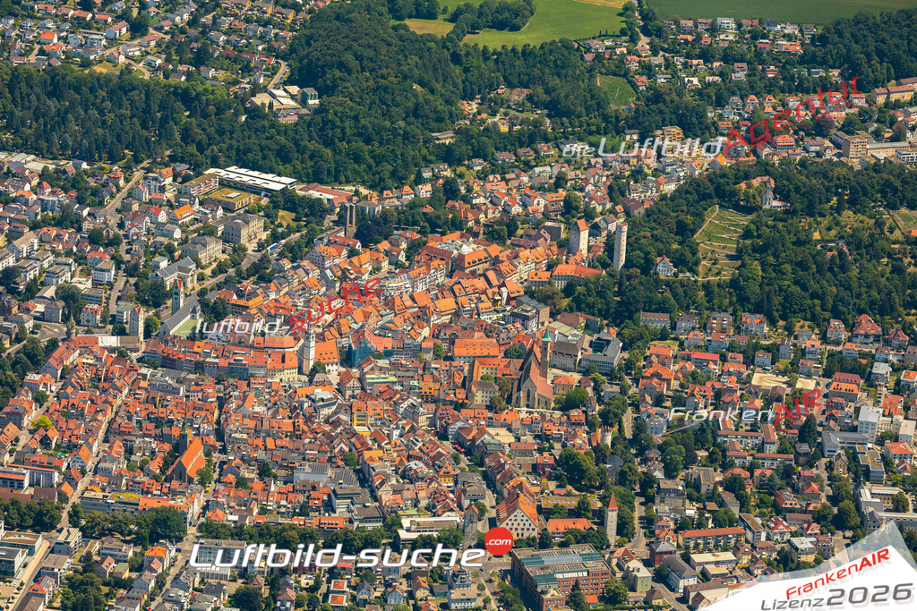Aktuelles Luftbild von Altstadt Ravensburg - Die Luftaufnahme wurde 2022 mittels UL-Flugzeug erstellt ( keine Drohne ) - hochauflösende Kamera-Systeme von  Canon -Beste Qualität - Für grossformatige Ausdrucke geeignet. Die Geschenkidee !