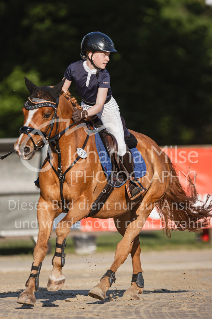 250501_MünsterHandorf_PonyTrophy-316 | Deine schönsten Turniermomente als professionelle Fotos! Entdecke hochwertige Pferdesport-Fotografie im Online-Shop. Jetzt Fotos finden & bestellen!