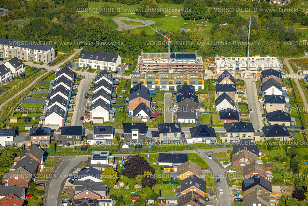 Beckum230805849Neubeckum | Luftbild, Baustelle mit Neubau Wohnhäuser zwischen Schlehenstraße und Holunderweg, Neubeckum, Beckum, Münsterland, Nordrhein-Westfalen, Deutschland