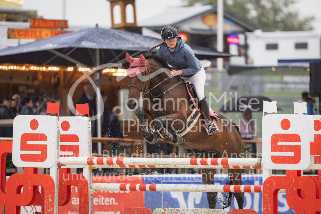 230727_BHO_M1-Spr_2-527 | Deine schönsten Turniermomente als professionelle Fotos! Entdecke hochwertige Pferdesport-Fotografie im Online-Shop. Jetzt Fotos finden & bestellen!