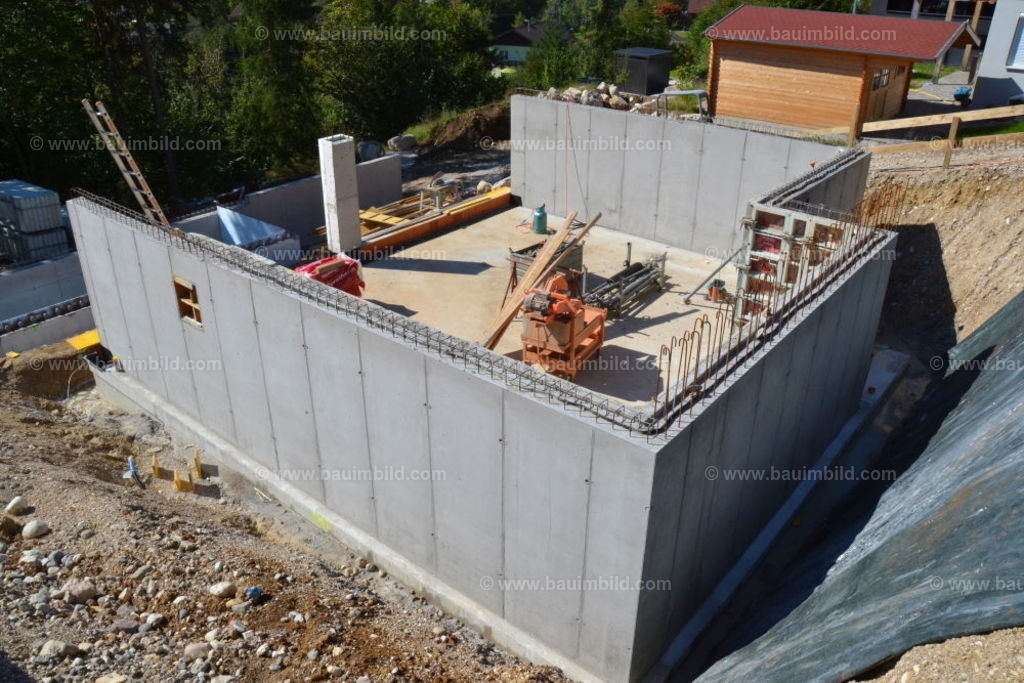 bib-lg04-betonarbeiten-0220 | Nach LV-Leistungsgruppen sortierte Detailfotos über den Bau eines Hauses. Alle Hausbau-Bilder direkt vom Urheber und Autor der Website Haus-Selber-Bauen.com