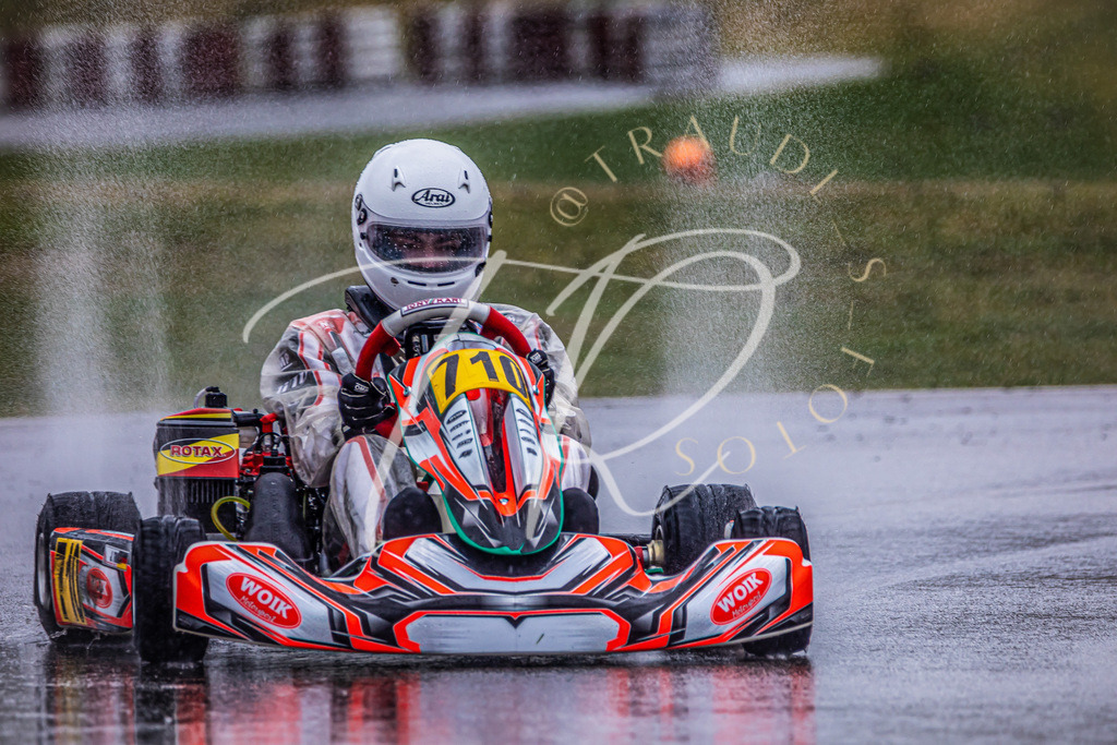 fbf51bab42ba4a5aacede70351536810 | traudl_s_fotos