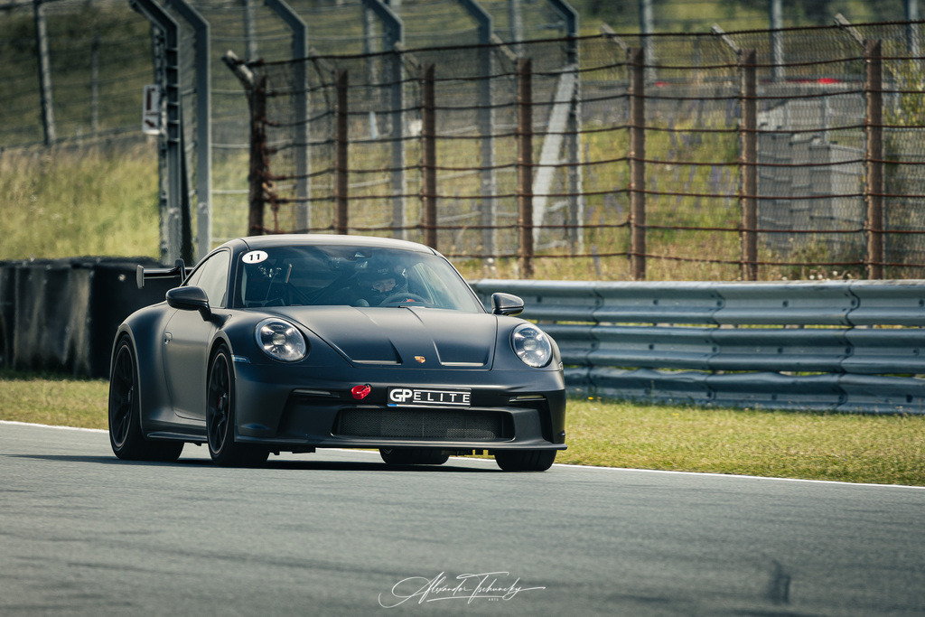 R6AT2444 _Alexander Tschuncky | Entdecken Sie die faszinierende Welt von Alexander Tschuncky Arts: Kreative Fotografie, atemberaubende Automobilkunst und hochwertiger Bilderdruck. Lassen Sie sich inspirieren! - Realisiert mit Pictrs.com