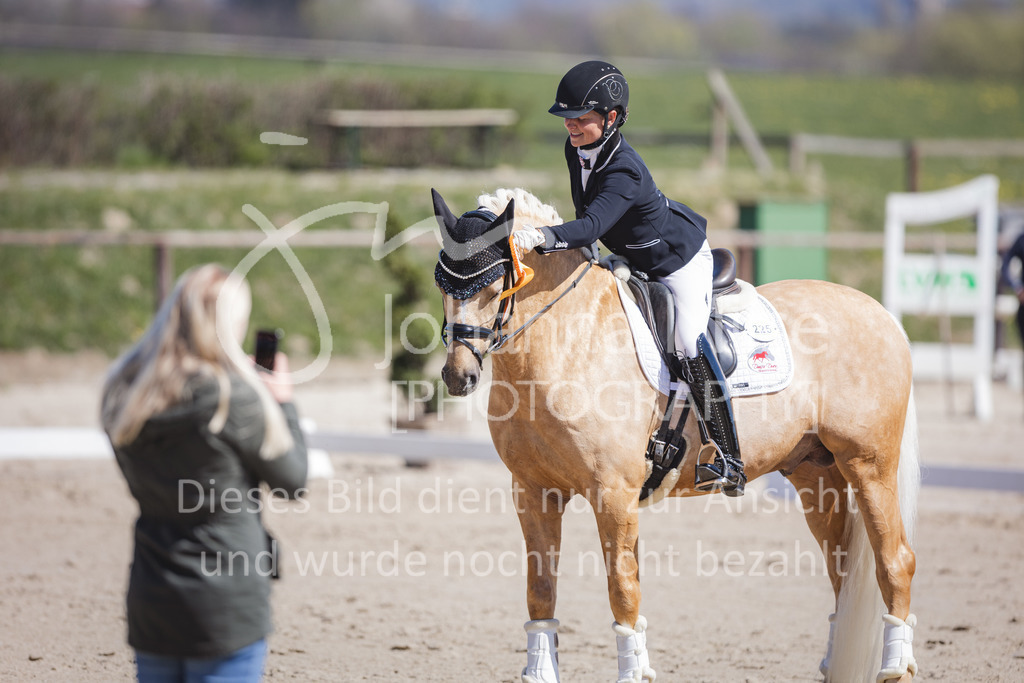 220418_Dressurpferde-L-167 | Frühlingsfest der Pferde
Herford
18.April 2022
Dressurpferdeprfg. Kl.L DL2